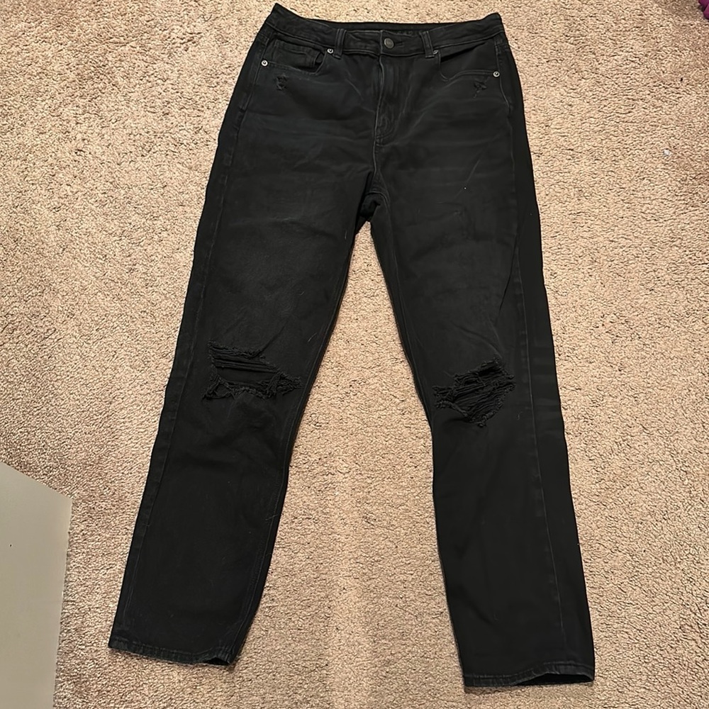 American Eagle mom jean